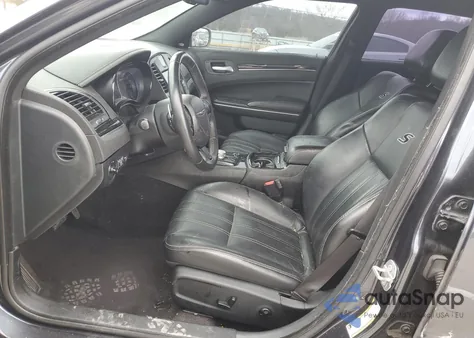 2018 Chrysler 300 S z USA, uszkodzony, nr VIN 2C3CCABG9JH214510